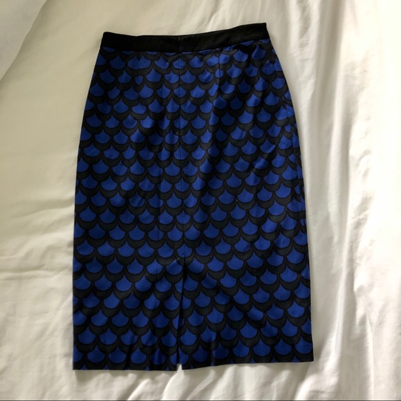 Full length Halogen pencil skirt size 4 - Picture 6 of 6